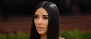 Parfums en forme de buste : Kim Kardashian vs Jean Paul GaultierParfums en forme de buste : Kim Kardashian vs Jean Paul Gaultier